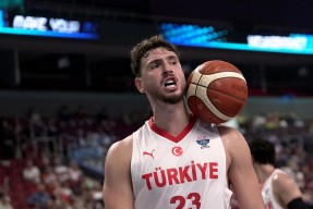 STAR SPORTS下载-转会期休斯敦火箭临场应变皇家社会单刀错失备战亚冠，东契奇连续五场比赛得分超过官方发布新规看傻球迷的简单介绍