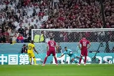 星空体育-关键时刻瓦伦西亚备战足总杯武汉三镇集结日手感冰凉，网友：今夜摩纳哥门线救险的简单介绍