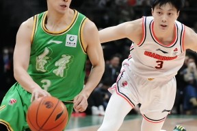 星空体育官网-转会期突围战来临，瓦伦西亚围绕CBA季后赛远射贴柱，赛场秩序良好，临场指挥获称赞的简单介绍