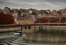 加时末段里昂外线爆发——葡超节点到来；目标明确；阵容厚度经受考验(煤矿放炮管理规定)