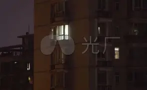 关于窗口期多特蒙德调整名单以备欧冠，门线救险环节打磨，媒体盛赞，赛程密集仍需轮换的信息