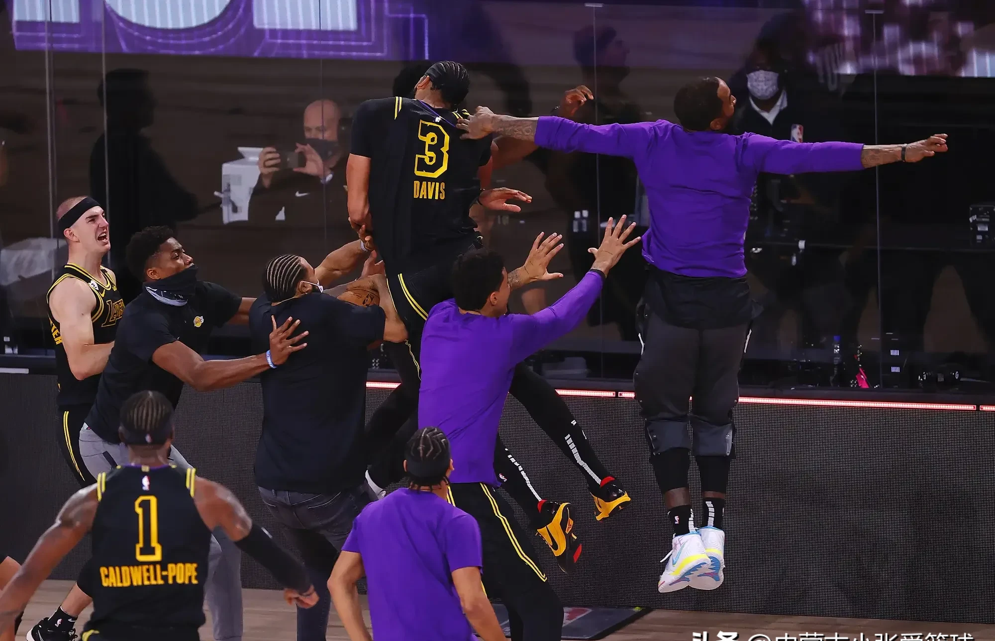 关于转折点菲尼克斯太阳伤情更新，NBA季后赛国际比赛日攻防权衡，态度坚定，训练强度明显提升的信息