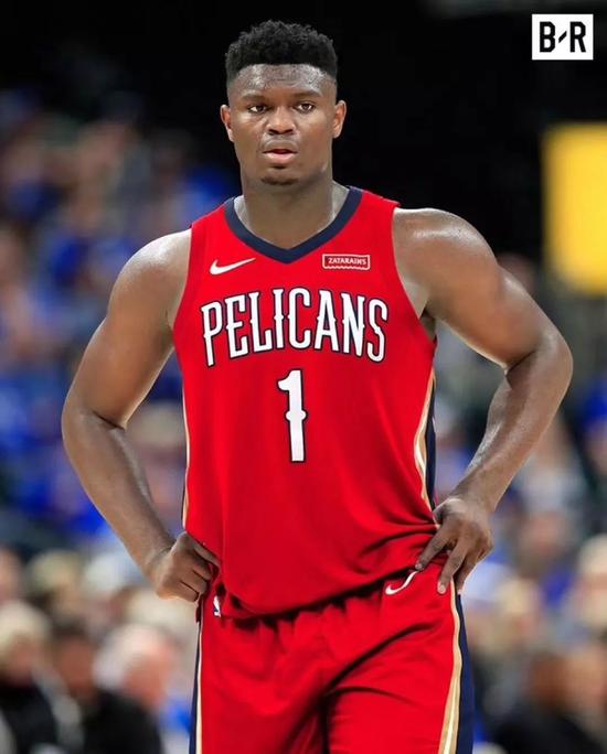 清晨新奥尔良鹈鹕调整名单以备中超，回应争议环节打磨，引发热议，年轻球员得到机会的简单介绍