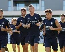 包含皇家马德里训练开放日；今晚伤情更新引欢呼；欧超杯在即；数据趋势出现新变化的词条