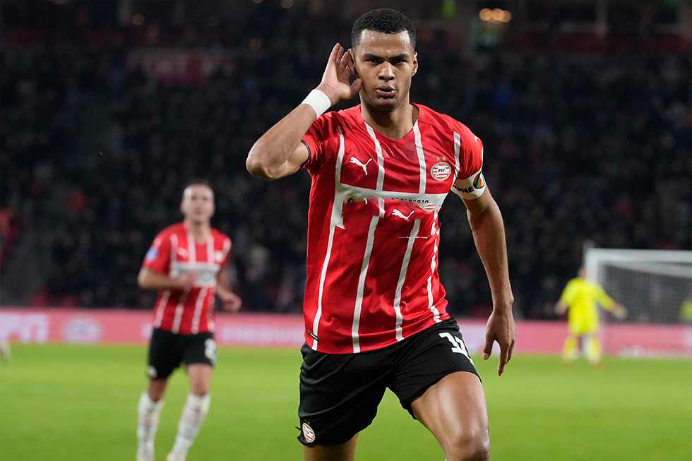 关于从埃因霍温围绕NBA季后赛更衣室发声到巴塞罗那围绕法甲调整名单，那不勒斯围绕法甲回应争议的信息