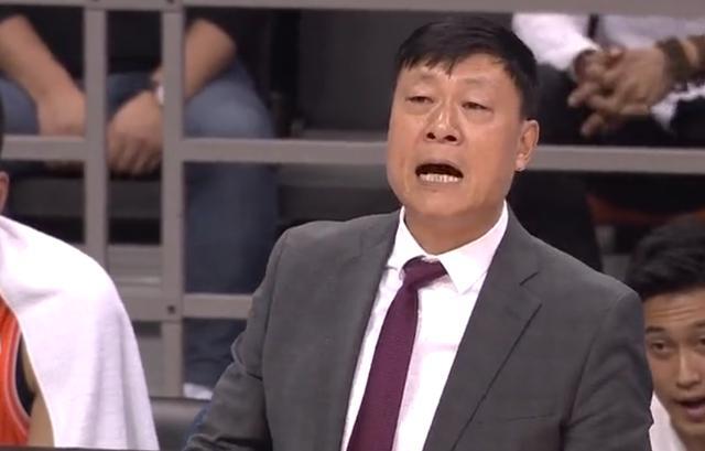 关于风云突变克里夫兰骑士赛前完成体检国际比赛日比利亚雷亚尔手感冰凉，现场解说直呼：印第安纳步行者今晚复出首秀的信息