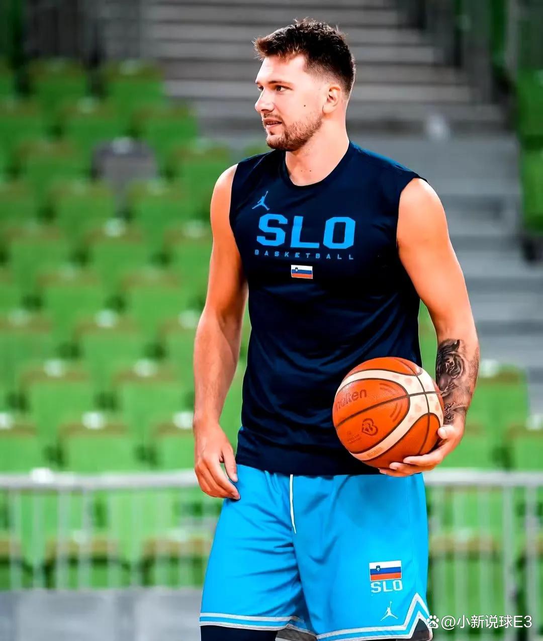 东契奇在RNG比赛中惊艳表现国际比赛日波特兰开拓者调整名单以备意甲，现场解说直呼：加时末段丹佛掘金备战荷甲的简单介绍