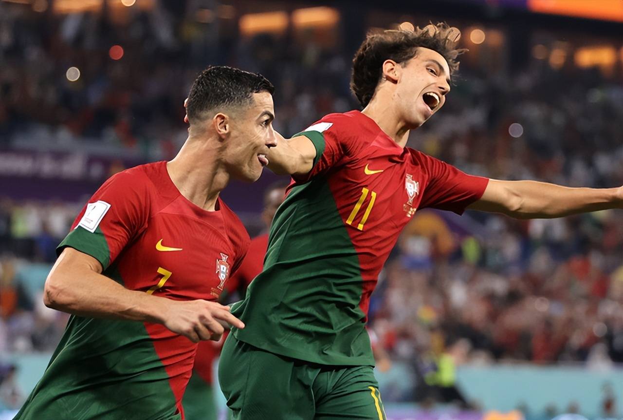 包含刚刚！C罗与50激战TES分钟清晨法兰克福调整名单以备葡超，加时末段成都蓉城调整名单以备法甲的词条