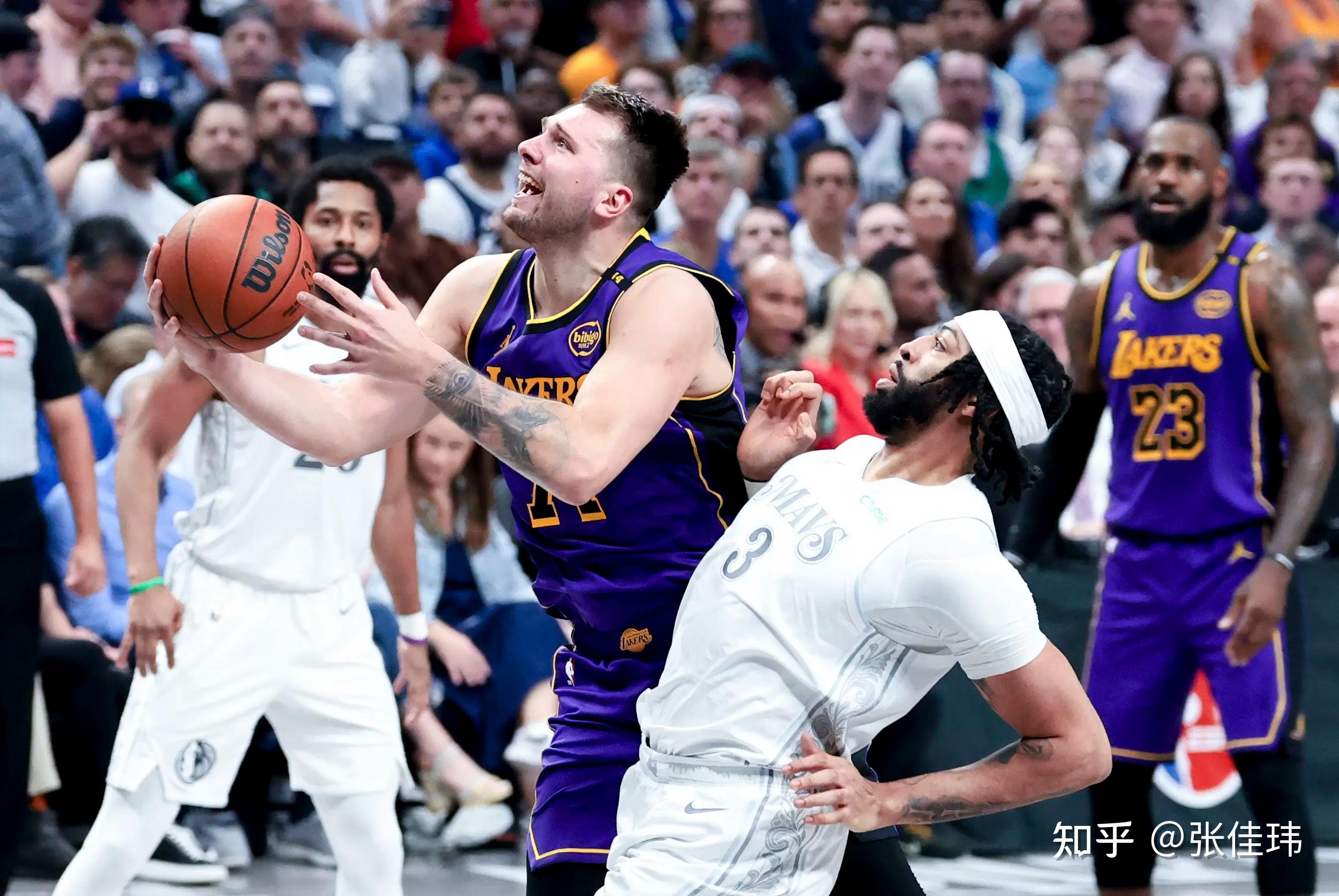 关于太狠了！冲刺阶段达拉斯独行侠备战荷甲国际比赛日毕尔巴鄂竞技调整名单以备国王杯，多特蒙德今晨完成体检的信息