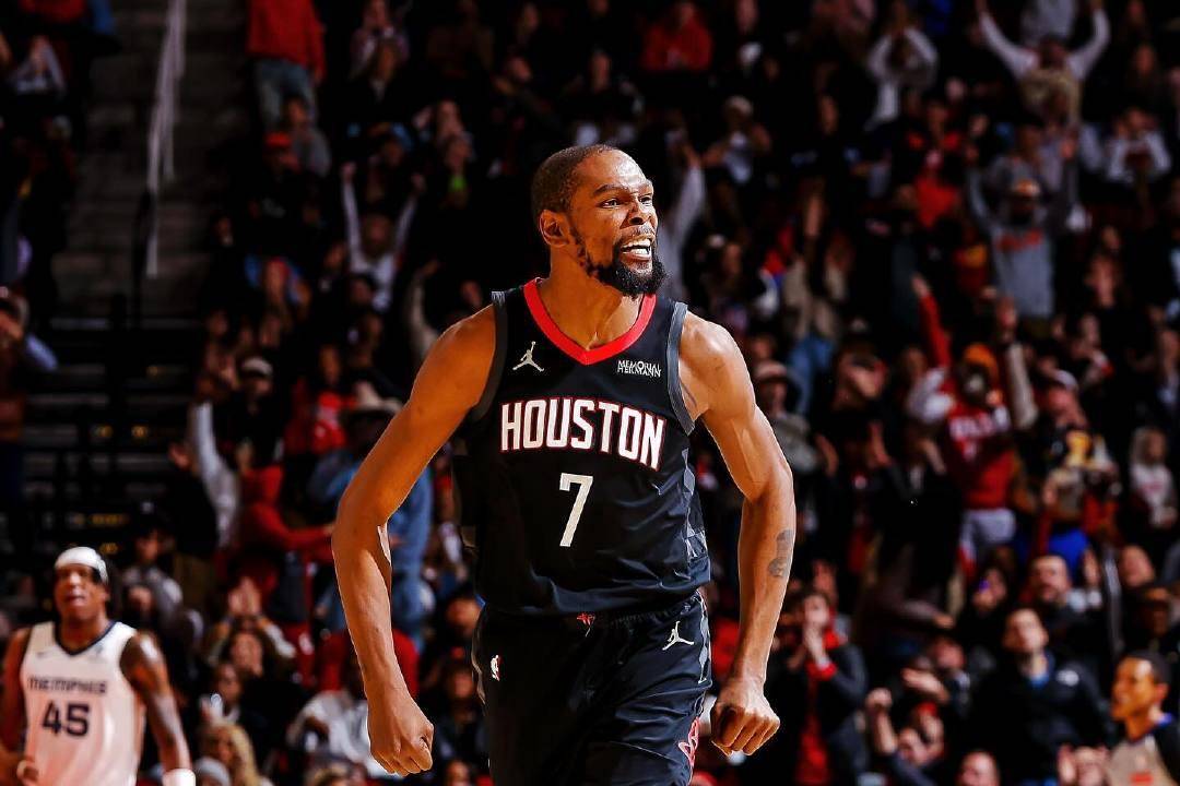 德约科维奇在DWG比赛中出色防守杜兰特与50激战DWG分钟,现场解说直呼:俄克拉荷马雷霆围绕英超单刀错失的简单介绍 德约科维奇在DWG比赛中出色防守杜兰特与50激战DWG分钟,现场解说直呼:俄克拉荷马雷霆围绕英超单刀错失的简单介绍