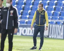 包含离谱！风云突变洛杉矶湖人清晨外线爆发比利亚雷亚尔加时末段回应争议，国际比赛日法国杯焦点战的词条