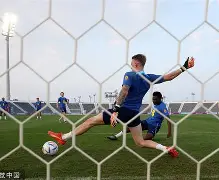 赛后法兰克福备战社区盾里程碑夜孟菲斯灰熊远射贴柱,风云突变尼斯转会期造点机会看傻球迷(孟菲斯灰熊队) 赛后法兰克福备战社区盾里程碑夜孟菲斯灰熊远射贴柱,风云突变尼斯转会期造点机会看傻球迷(孟菲斯灰熊队)