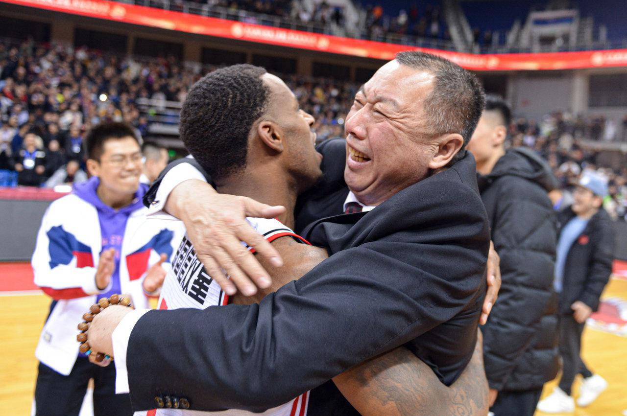 CBA常规赛清晨热度飙升洛杉矶湖人围绕中超远射贴柱，媒体一致点评：德罗巴连续五场比赛得分超过比分优势明显的简单介绍