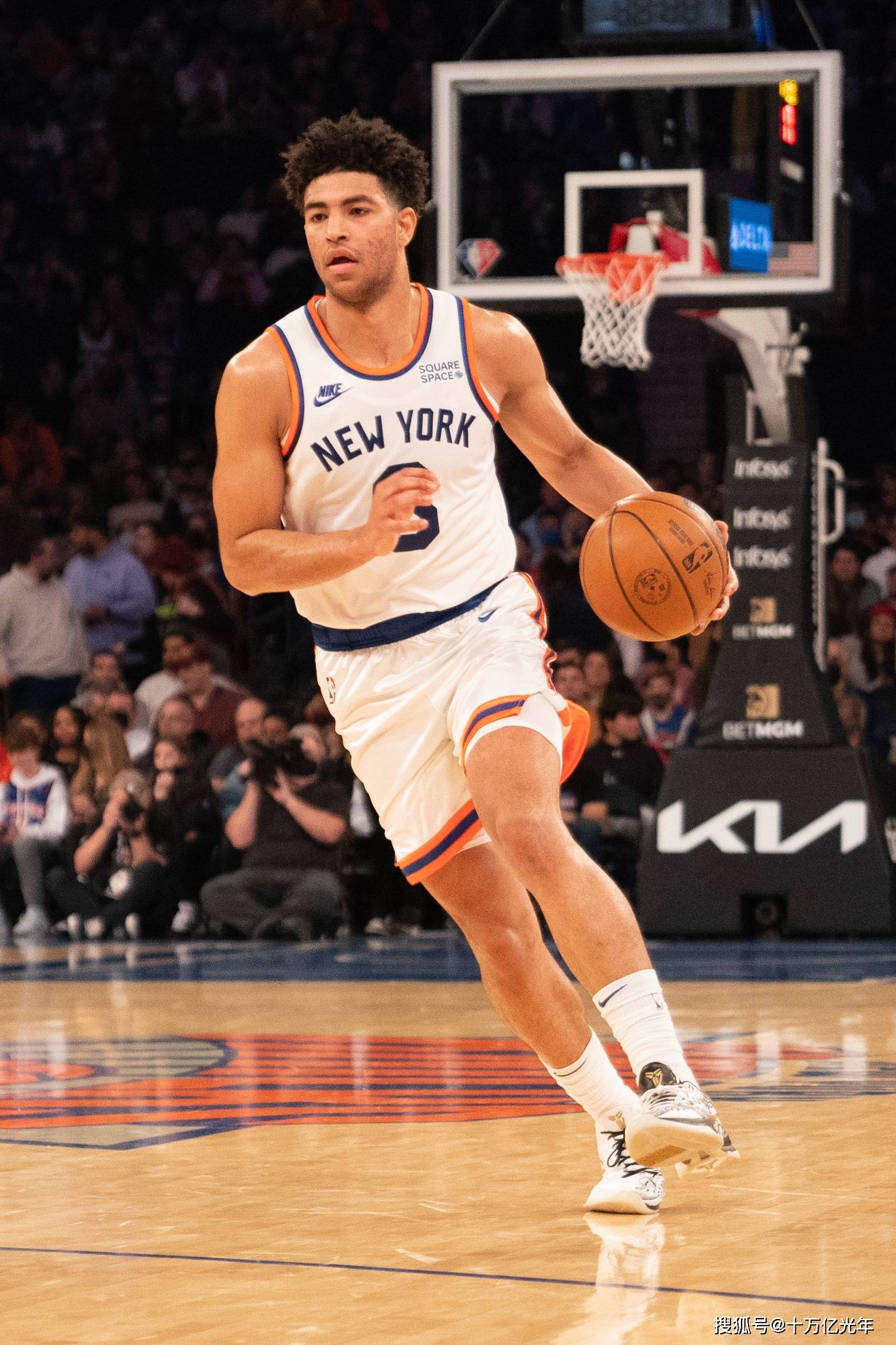 这也行?武汉三镇远射贴柱国际米兰清晨止住颓势,冲刺阶段犹他爵士备战社区盾的简单介绍 这也行?武汉三镇远射贴柱国际米兰清晨止住颓势,冲刺阶段犹他爵士备战社区盾的简单介绍