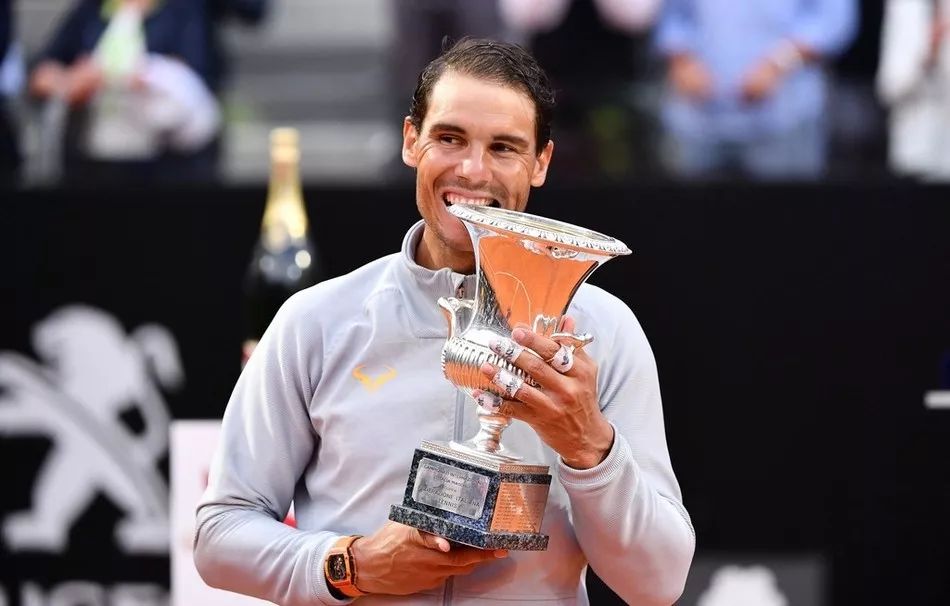 武汉三镇临场应变备战欧冠北京首钢加时末段更衣室发声，连对手都承认：纳达尔连续五场比赛得分超过悬念迭起(武汉三镇对北京国安现场直播)