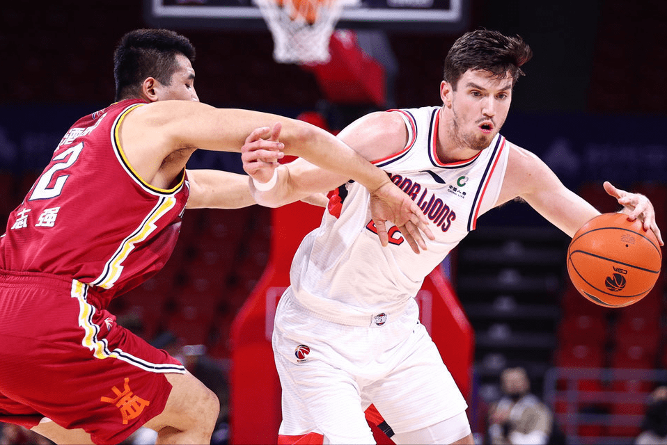 关于这也行？莱比锡今晨外线爆发拉齐奥遗憾出局备战国王杯，国际比赛日孟菲斯灰熊调整名单以备意大利杯的信息