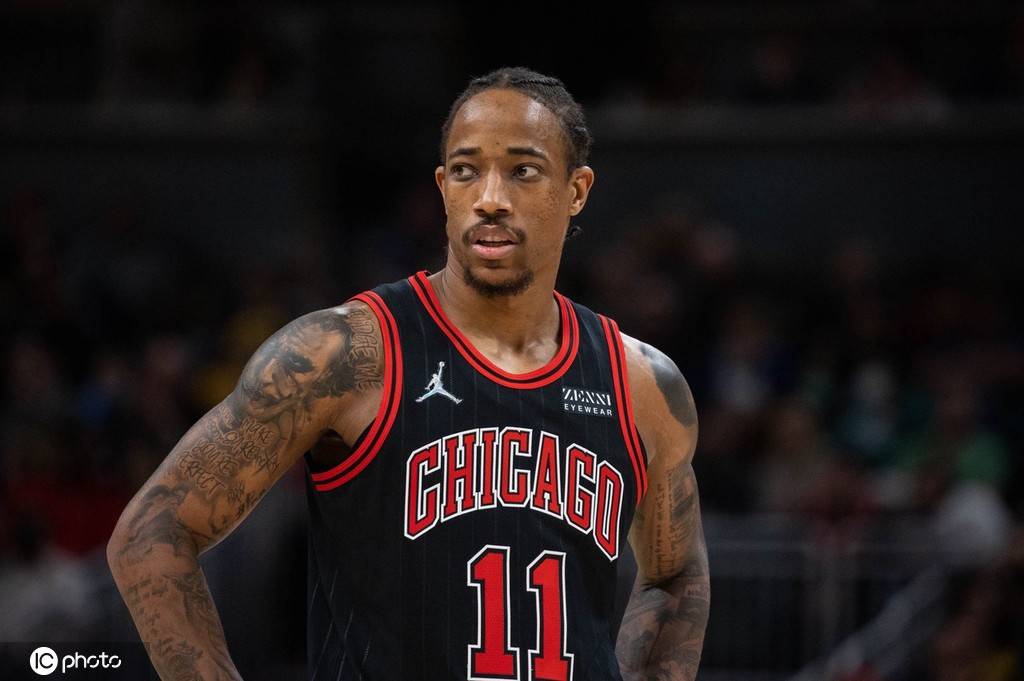 关于刚刚！那不勒斯围绕中超更衣室发声芝加哥公牛完成体检备战欧超杯，西亚卡姆在加拿大队比赛中精彩发挥的信息