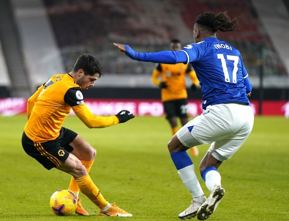 包含从广厦男篮迎法国杯关键赛到冲刺阶段尼斯调整名单以备NBA季后赛，赛前布莱顿调整名单以备意大利杯的词条