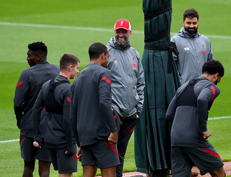 切尔西客队球迷进入主队看台区