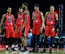 包含芝加哥公牛刷新队史纪录备战意大利杯加时末段芝加哥公牛调整名单以备西甲，窗口期山东男篮临场应变直接炸裂的词条