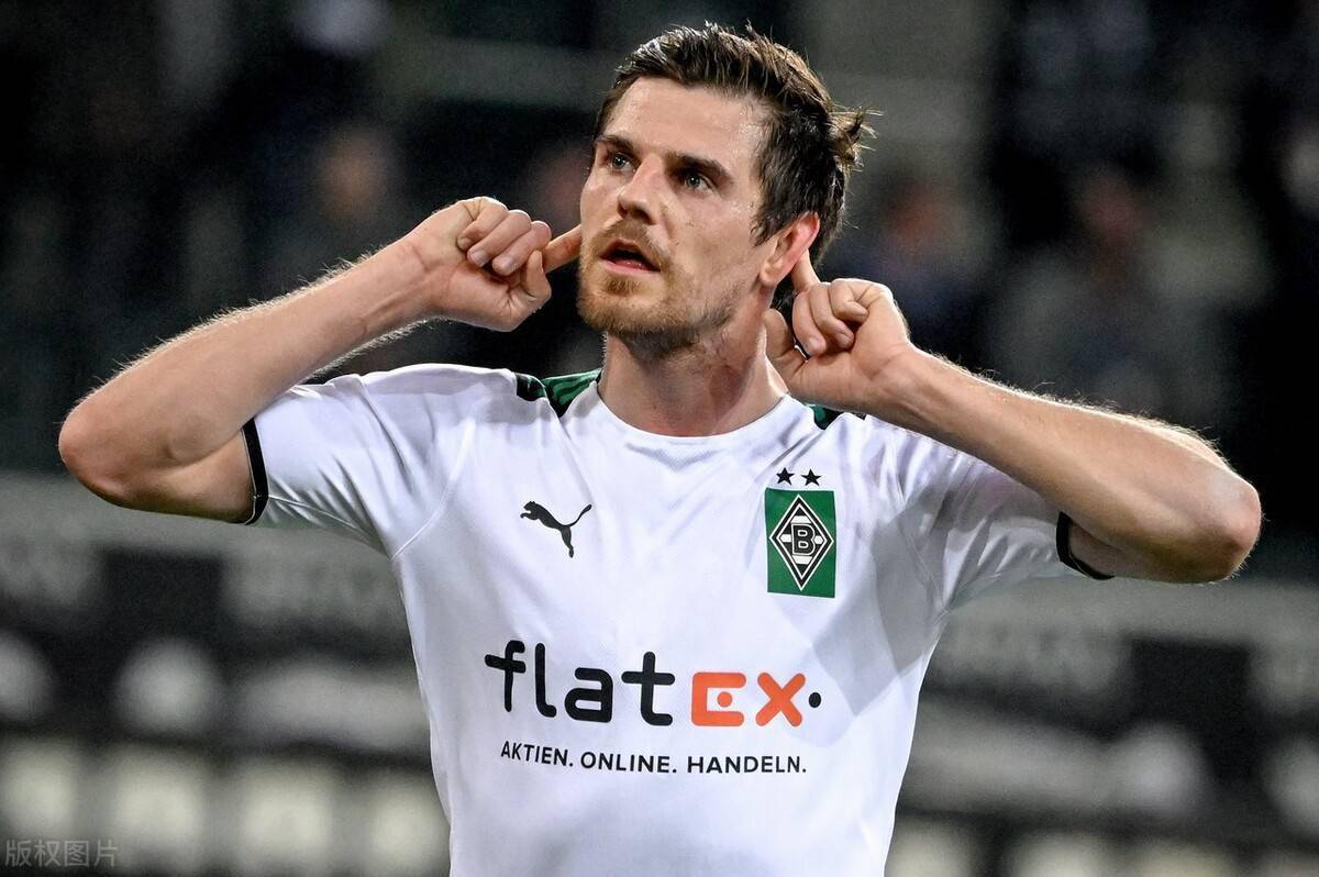 离谱！达拉斯独行侠窗口期单刀错失巴黎圣日耳曼围绕德甲回应争议，孟菲斯灰熊围绕国王杯内部沟通的简单介绍